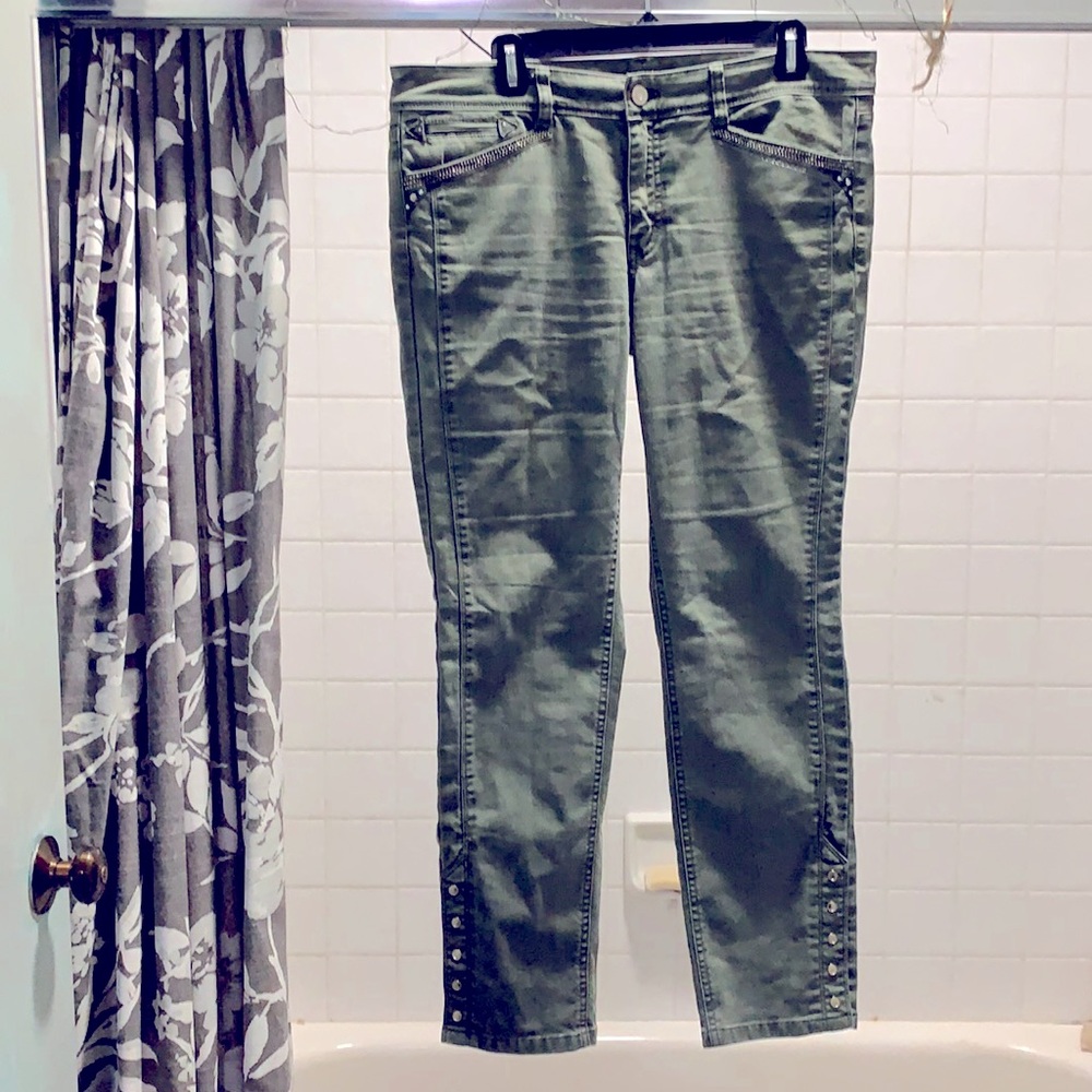 Bedazzled Jeans WHBM mint condition